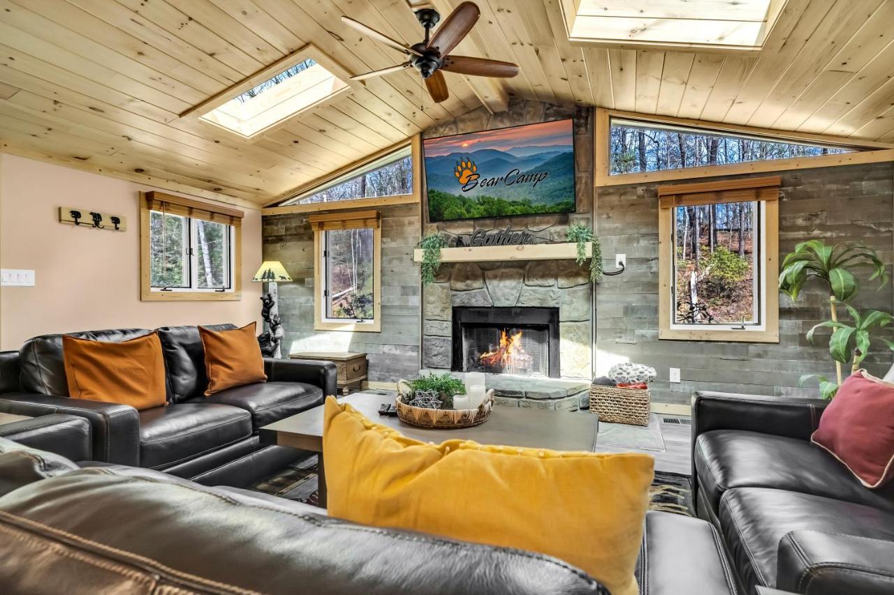 Whispering Winds, Hot Tub, Game Room, Wifi, 1089 Free Tickets Each Paid Day, Dollywood And More Gatlinburg Exterior photo
